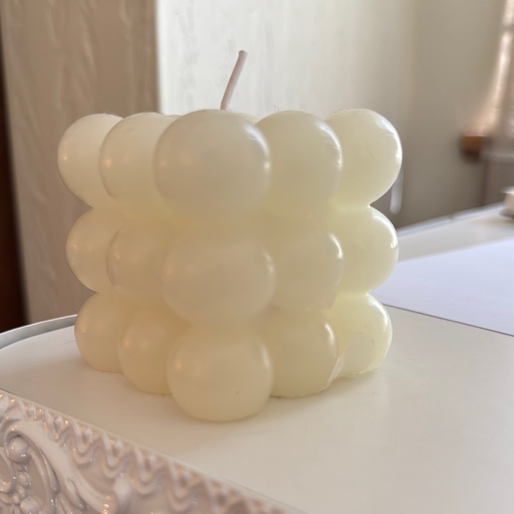 Elegant Cream Bubble Candle